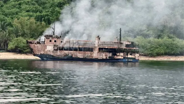 Video thumbnail for Philippines ferry fire kills at least 35, dozens still missing