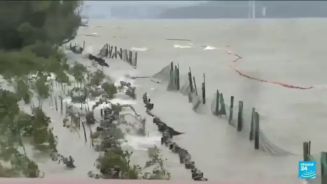 Video thumbnail for Storms hit southern China mainland in wake of Typhoon Wipha