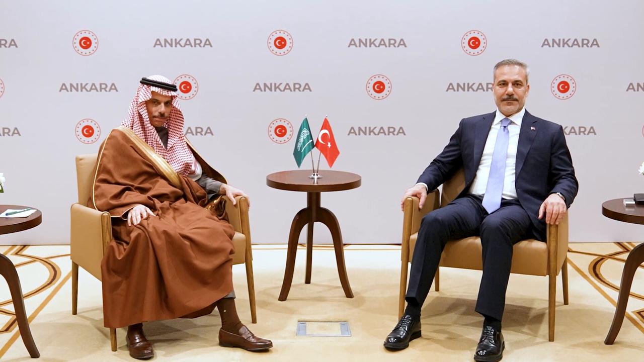 Video thumbnail for Türkiye: Turkish, Saudi foreign ministers meet in Ankara.