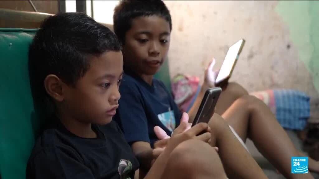 Video thumbnail for Indonesia begins enforcing social media ban for children under-16s