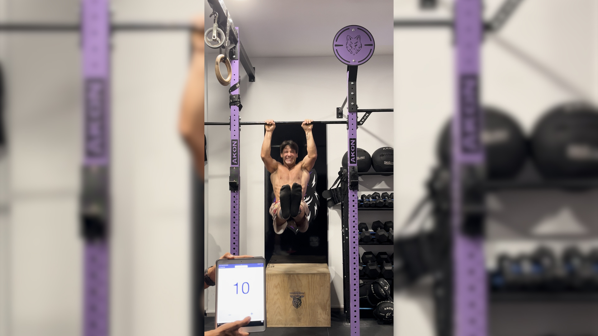 Video thumbnail for Most consecutive L-sit muscle ups 11 by Alejandro Soler Tari