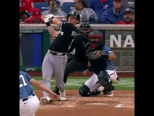 'Video thumbnail for Colson Montgomery Crushes a Two-Run Shot 💣'