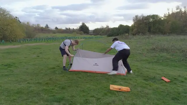 Video thumbnail for Fastest time to erect a two man tent (team of two)