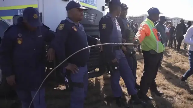 Video thumbnail for South Africa: Anti-immigrant demonstrations continue in South Africa.