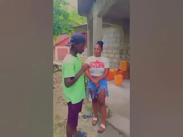 'Video thumbnail for Gade plezi yon jèn garçon suiv avem'