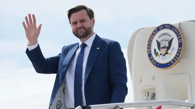 Video thumbnail for Secret Service agent placed on leave following leak involving Vance’s security detail