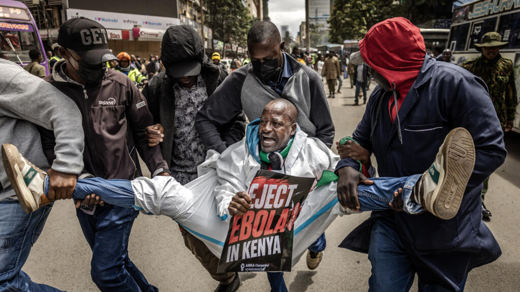 Video thumbnail for 'Americans can take their Ebola back': Kenyans protest plan for US quarantine centre