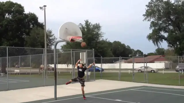 'Video thumbnail for Raw Dunk Session :: First Elbow Hang'