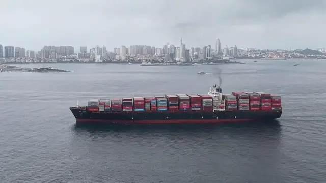Video thumbnail for China: Jiaozhou Bay Waterway Containers Transportation.