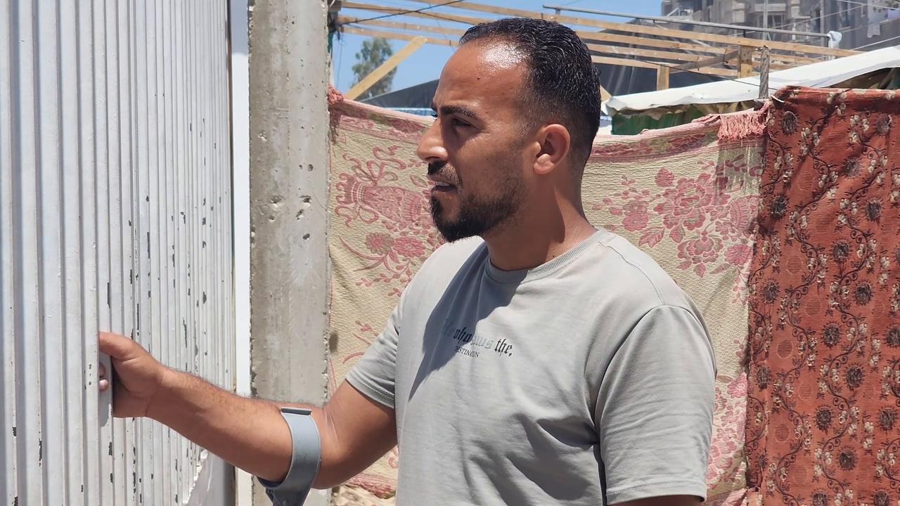 Video thumbnail for Over 30 patients evacuated from Gaza via Rafah Crossing under Israeli restrictions.