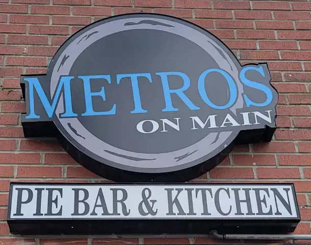 Video thumbnail for Sayville restaurant says goodbye to the community after 65 years