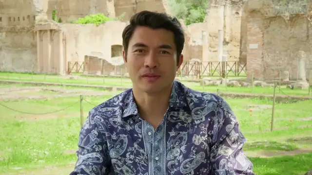 Video thumbnail for Another Simple Favor: Making Of (Featurette)