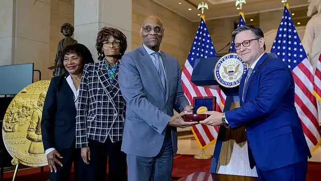 Video thumbnail for WWII’s All Black Women’s Unit finally Recognised