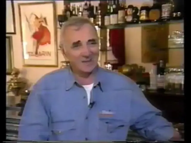 Video thumbnail for Johnny Hallyday - Charles Aznavour - anectdote et qualités de Johnny - 1996