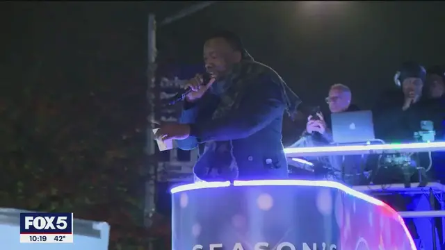 Video thumbnail for Harlem holiday lights parade dazzles with music, magic and community spirit
