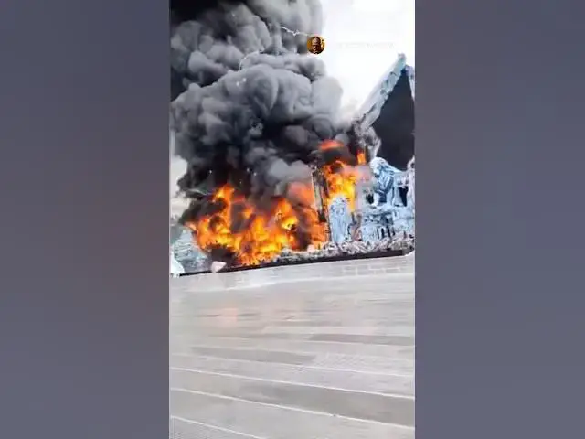 'Video thumbnail for Tomorrowland’s Main Stage On Fire!'