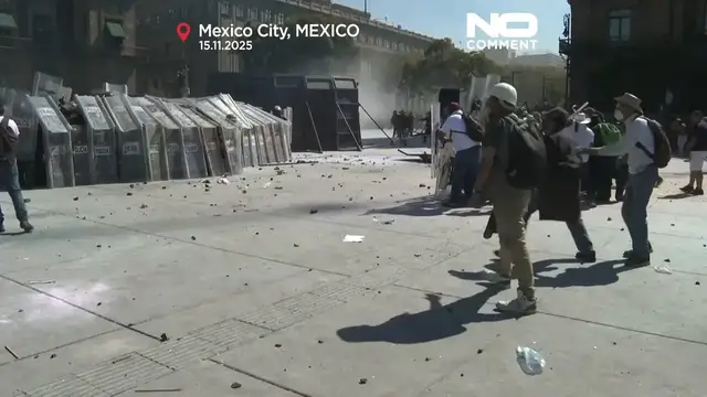 'Video thumbnail for Clashes break out during Generation Z protest against President Sheinbaum in Mexico City'