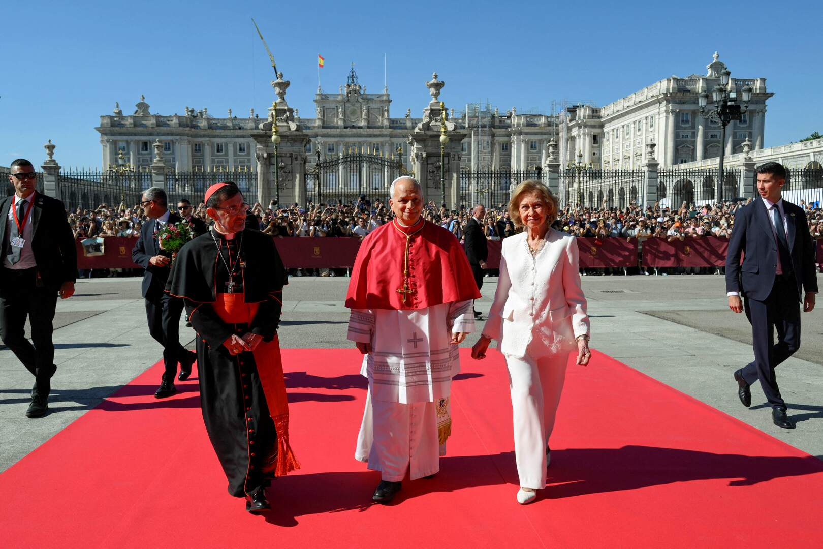 Video thumbnail for Pope Leo makes visit to Spain’s Almudena Cathedral