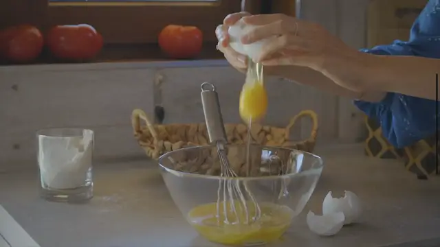 Video thumbnail for How to make 90-Second Keto Bread