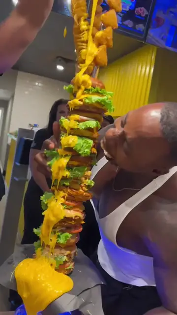 Video thumbnail for Which shark bite video is your favorite (720P 60FPS)