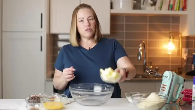 Video thumbnail for Keto Double Chocolate Chip Cookies(720P HD)