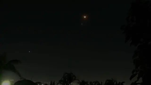 Video thumbnail for Moon and Venus Shine Together in Close Conjunction.