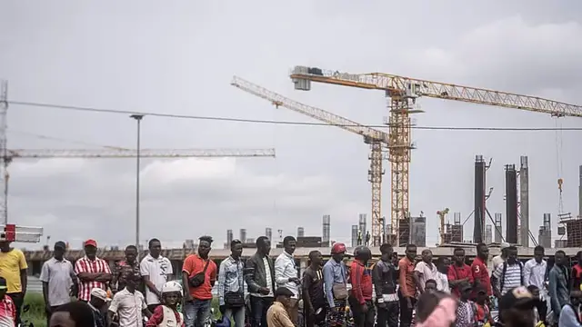 Video thumbnail for In the streets of Kinshasa, ex-hoods get tough on litter