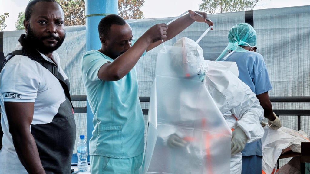 Video thumbnail for WHO chief visits Ebola epicentre in DR Congo, as death toll rises