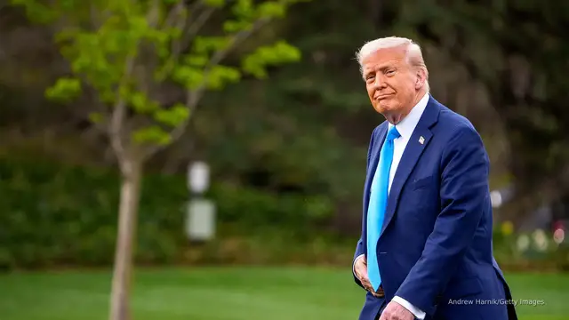 Video thumbnail for Trump weighs in on proxy voting for new parents in the House of Representatives