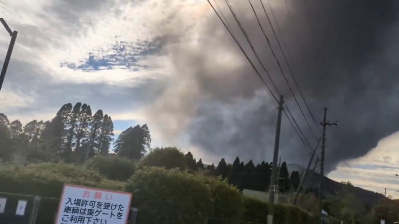 Video thumbnail for Japan: Armageddon-Like’ Ash Plume Rises as Sakurajima Volcano Erupts in Southern Japan.