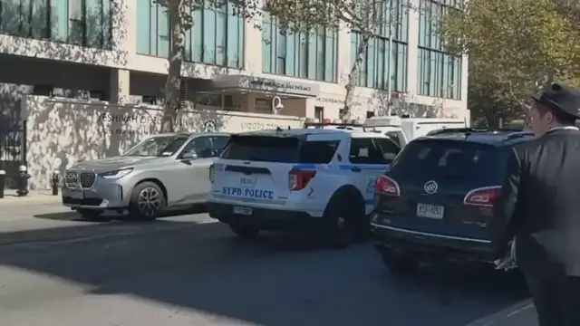 Video thumbnail for Bomb threats phoned into 2 Jewish schools in Brooklyn moments apart