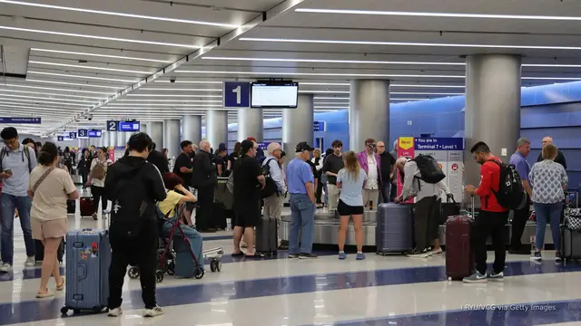 'Video thumbnail for US sets aside Biden-era proposal to compensate air travelers for delays'
