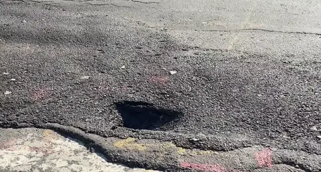 Video thumbnail for Sinkhole begins to form in Soundview crosswalk
