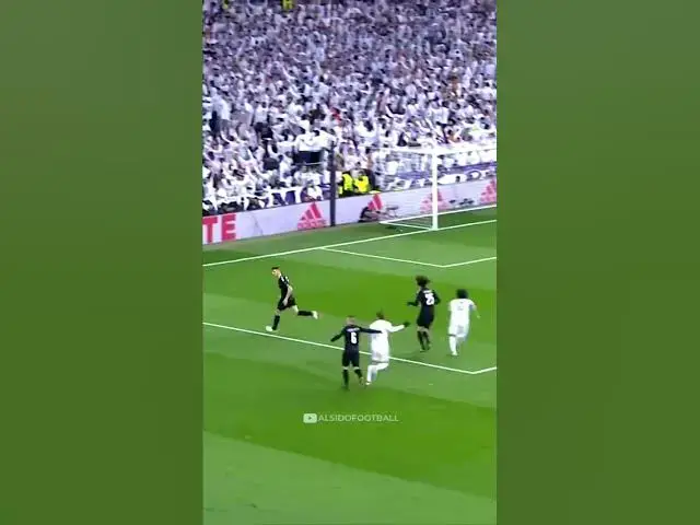Video thumbnail for Ronaldo and Marcelo at their absolute best! 🔥 #football #realmadrid #skills