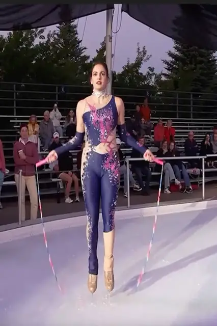 'Video thumbnail for Most skips whilst in ice skates in one minute - 143 by Eszter Szombathelyi'