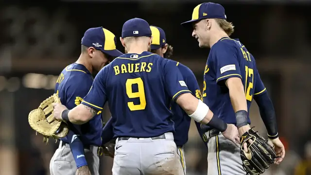 Video thumbnail for Can the Brewers Upset the Los Angeles Dodgers in the NLCS?