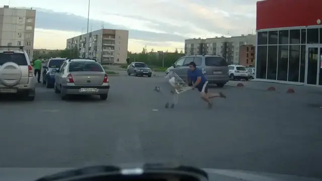 Video thumbnail for Man takes grocery cart ride, ends up smashing groceries in the process