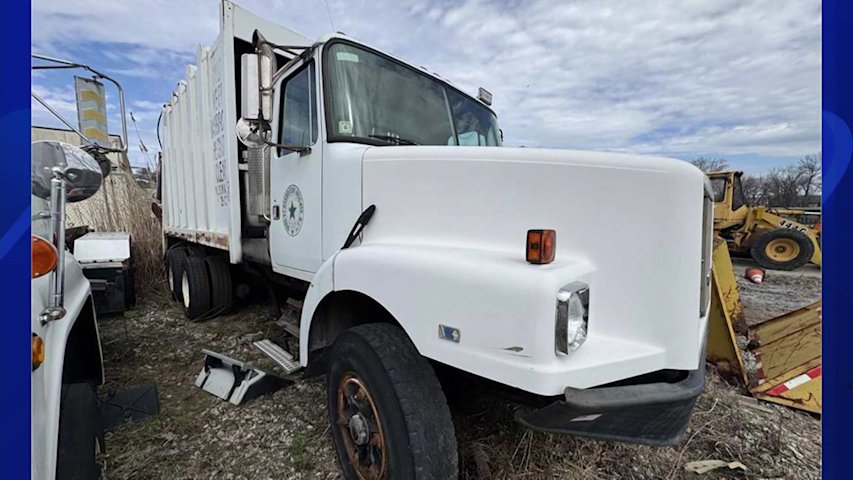 Video thumbnail for Jersey Proud: Hasbrouck Heights auctions off garbage truck to fund community programs