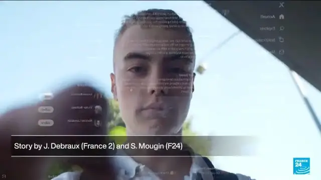 Video thumbnail for France proposes social media ban, following the Australian model for under-15s