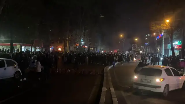 Video thumbnail for Iran: Anti-Government Protests in Iran 5.