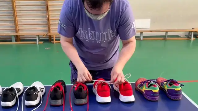 Video thumbnail for Most shoelaces tied in a bow blindfolded in one minute - 27 by Alvaro Martin Mendieta