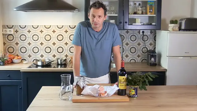 Video thumbnail for 14.How to make an classic Bordelaise sauce at home (step by step video tutorial) (1080p 25fps)