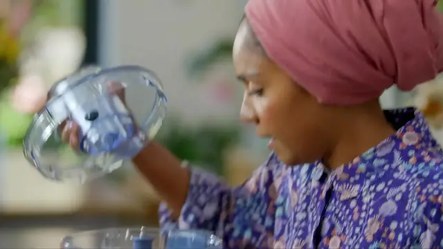 Video thumbnail for Not Prawn Toast ¦ Nadiya's Family Favourites   BBC (1080p 25fps H264 128kbit AAC)