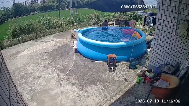 Video thumbnail for Man Falls Off Float as Pool Water Spills Over in Shanghai
