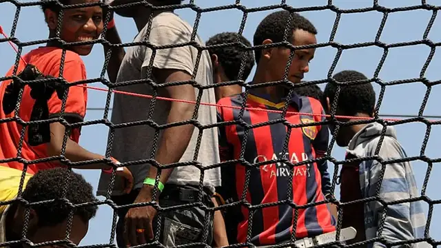 Video thumbnail for Migrant workers struggle to survive as Southern Italy bakes