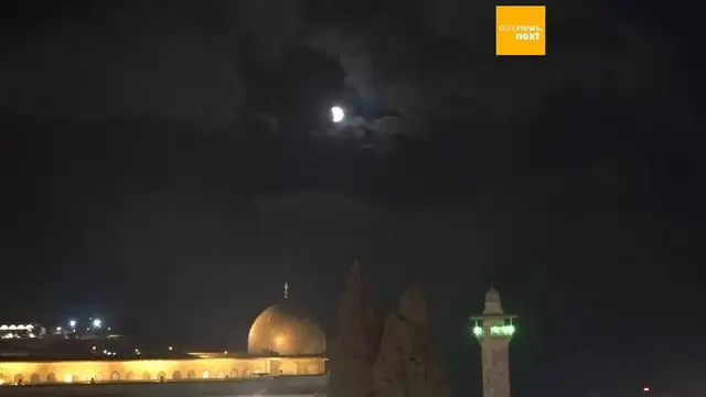 'Video thumbnail for Blood Moon: the most beautiful images of the total lunar eclipse around the world'