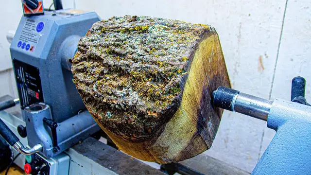 Video thumbnail for Woodturning -  Live Edge Walnut Bowl