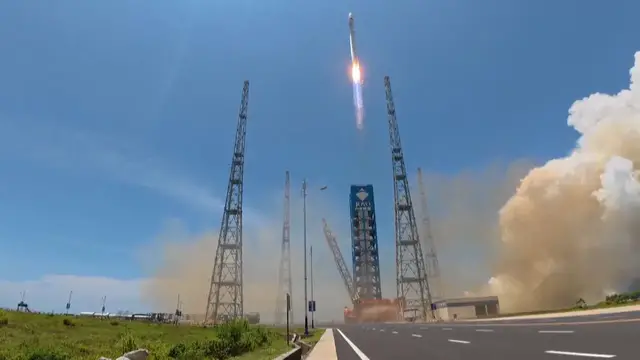Video thumbnail for China: China's Long March-12 rocket launches new internet satellite group.