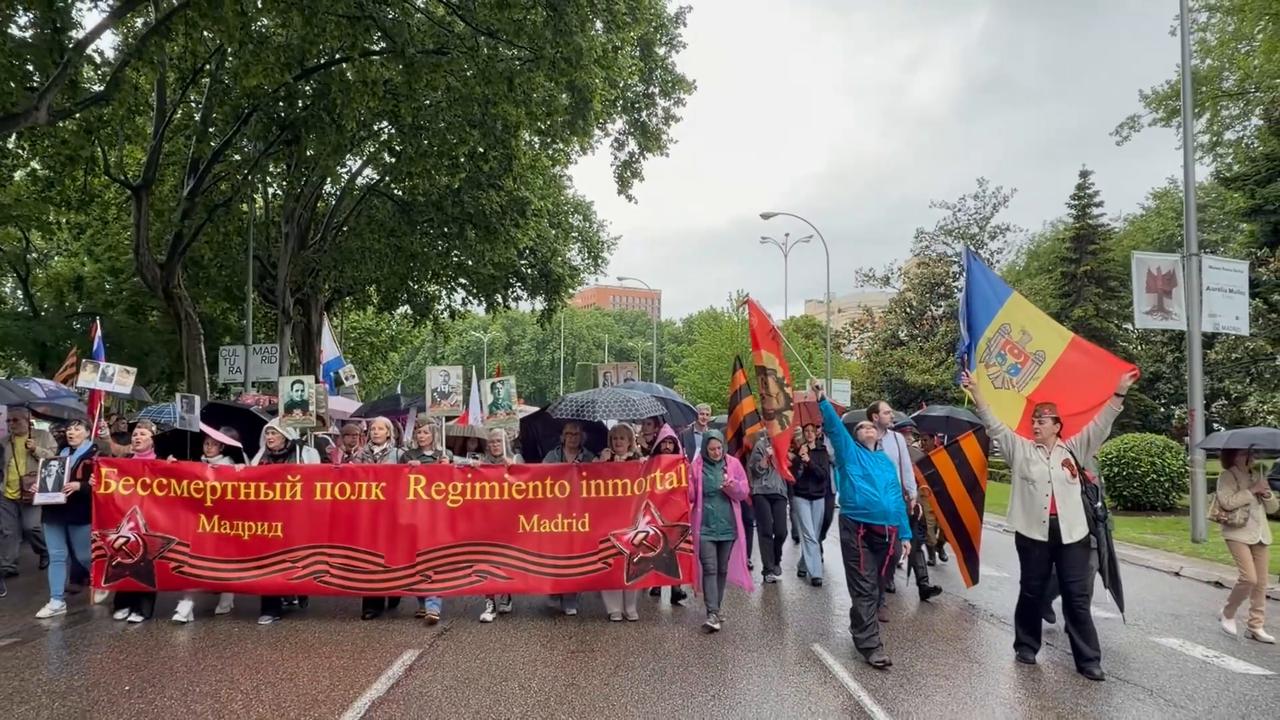 Video thumbnail for Spain: Immortal Regiment March in Madrid Commemorates Victory Over Nazi Germany.