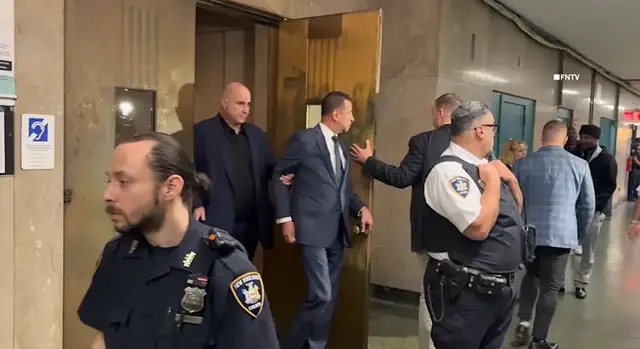 Video thumbnail for Retired NYPD detective makes first court appearance in deadly GWB road rage case
